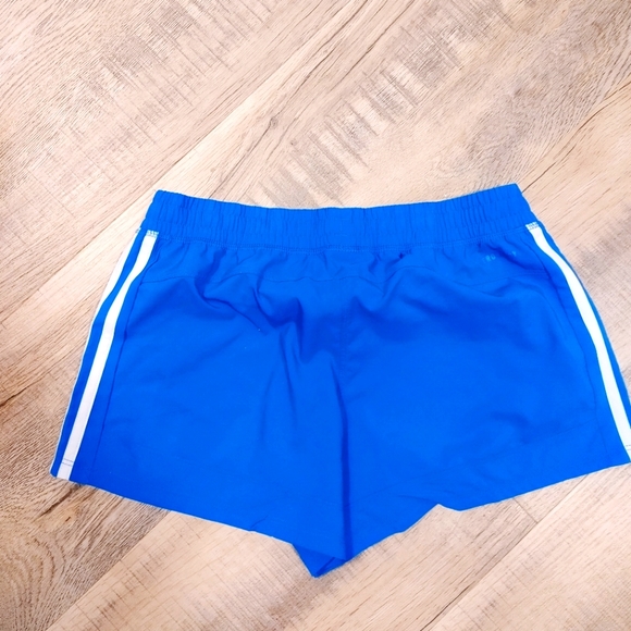 Adidas short shorts - Picture 3 of 3